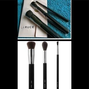 LARUCE BRUSHES NEVER OPENED OR USED